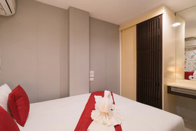 The Kris Condo Pool Access