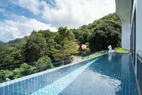 Three Monkeys Villas