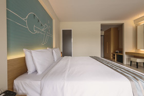 Tiras Patong Beach Hotel