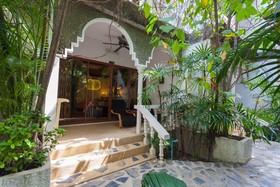 Tropica Bungalows