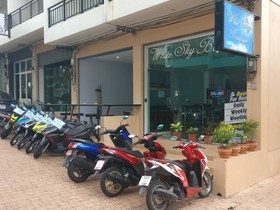 White Sky Boutique