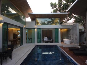 Areeca Pool Villa