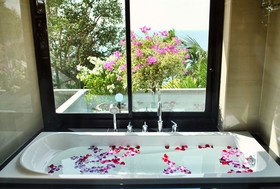 Ayara Kamala Resort & Spa