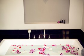 Ayara Kamala Resort & Spa