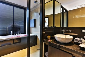 Ayara Kamala Resort & Spa