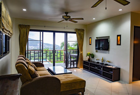 Baan Chom View Kamala