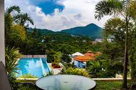 Baan Chom View Kamala
