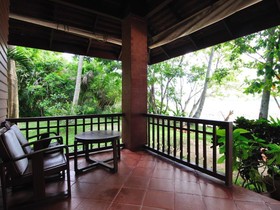 Baan Mai Cottages & Restaurant