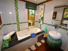 Baan Malinee Bed and Breakfast