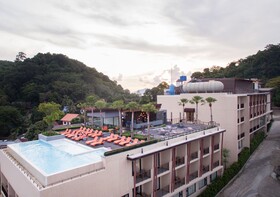 Bandara Phuket Beach Resort