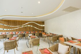 Bandara Phuket Beach Resort