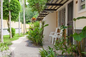 Bangtao Kanita House