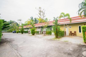 B Banana Resort by OYO Rooms