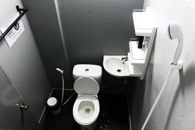 Beehive Phuket Old Town - Hostel