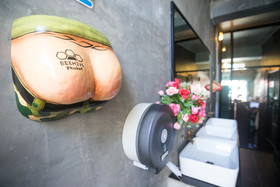 Beehive Phuket Old Town - Hostel