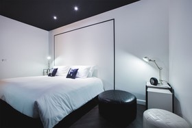 Blu Monkey Hub and Hotel
