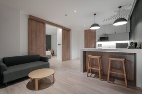 Blu Monkey Hub & Hotel