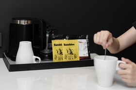 Blu Monkey Hub & Hotel