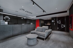 Blu Monkey Hub & Hotel