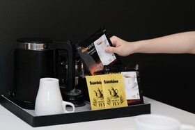 Blu Monkey Hub & Hotel