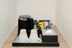 Blu Monkey Hub & Hotel