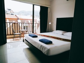 Boomerang Inn