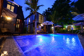 Bukit Pool Villas