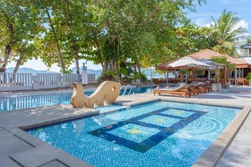 By The Sea Phuket Beach Resort