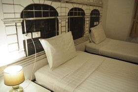 Chino Town Gallery Alley