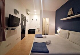 Chino Town Gallery Alley