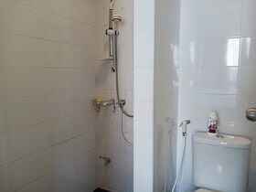 Chino Town Gallery Alley