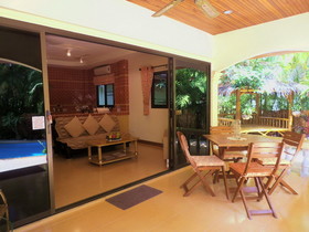 Coconut Paradise Holiday Villas