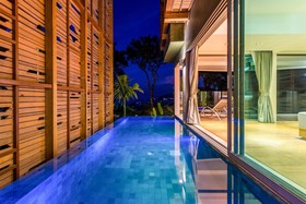 Crest Resort & Pool Villas