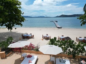 Cruiser Island Resort