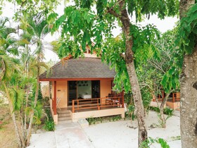 Cruiser Island Resort