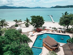 Cruiser Island Resort