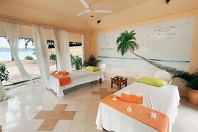 Cruiser Island Resort