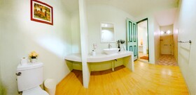 Cruiser Island Resort