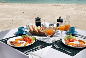 Cruiser Island Resort