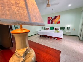 Cruiser Island Resort