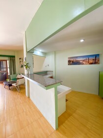 Cruiser Island Resort