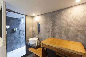 Feel Good Hostel