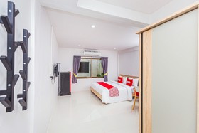 Frame Residence by OYO Rooms