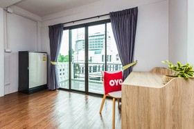 Frame Residence by OYO Rooms