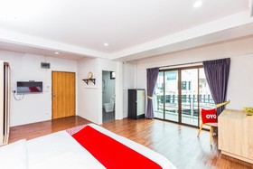 Frame Residence by OYO Rooms