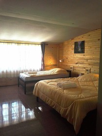 Gotum Hostel & Restaurant 2