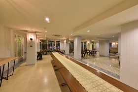 Hotel October