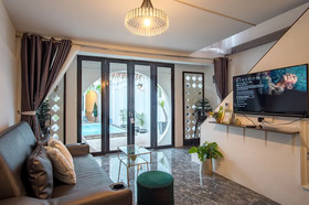 Isara Boutique Hotel And Cafe