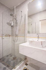 Isara Boutique Hotel And Cafe