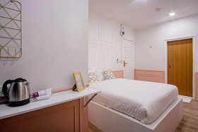 Isara Boutique Hotel And Cafe
